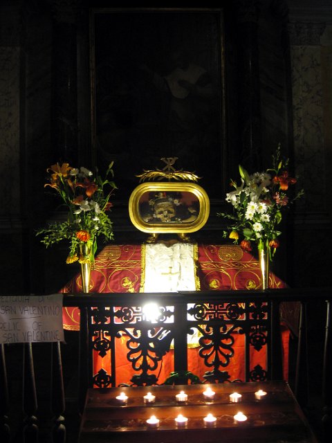 Bocca della Verita (Mouth of Truth) - San Maria in Cosmedin-07.JPG